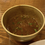 ネパールステーション - カレースープはおかわり可能。サービスなのに。