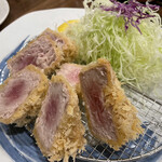 とんかつ 王龍 - やま幸のマグロ　トロカツ　一つ550円（写真は三人分）