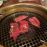 Yokohama Yakiniku Agyuu - 和牛ロース