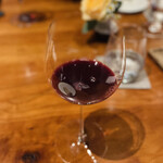 レストラン ナズ - グルナッシュ、メルロー、発酵ブルーベリー