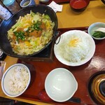 Katsu Ei Nagai Zumi Saryou - カツ煮定食