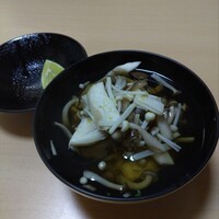 季節料理 姿 - キノコたっぷりのお吸い物