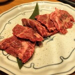 炭火焼肉ホルモン横丁 - 