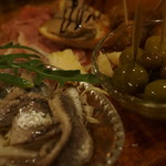 バール エ ターヴォラ カルダ ラ・ジョストラ - まかせた前盛り（逆