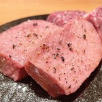 YAKINIKU BON'S - 