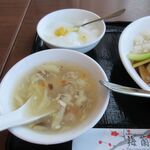 梅蘭 - セットなのでスープと杏仁豆腐が付く