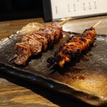 炭焼き ほとり - 砂ずりと皮