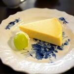 Shirogane Daiko Hi Kuromimi Rapan - 自家製チーズケーキ