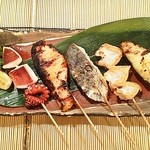 貝、磯料理 海然 - 色んな焼魚を食べたい人必見 “魚串盛合せ”