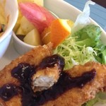 あんじゅ - チキンカツ、サラダ、フルーツ