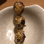 やきとりの一平 - うずら焼きの一部