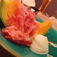 スミレオオサカ - 