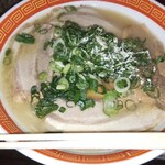 らーめん ぽん太 - ラーメン チャーシュー入 大盛 にんにく入