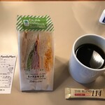 ファミリーマート - 料理写真:'22/11/10 サンドイッチで