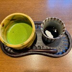 和匠　幸 - 黒糖ゼリーと抹茶のセットです