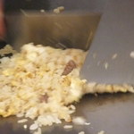 さざんか - ガーリックライス　焼いてます