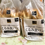 LIFE - 料理写真:ライフプレミアム"くるみ食パン5枚 239円