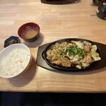 3150てっぱん - ホルモン焼き@980