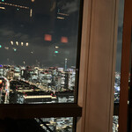 ザ タヴァン グリル＆ラウンジ - 