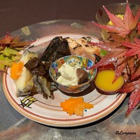 お料理 七草 - 菊花の錦秋和え、オクラの生ハム巻、蝦夷鮑の酒煎り、秋刀魚甘露煮、焼海老真薯、チェリートマトの檸檬煮、◯十オレンジ煮、栗の白和え