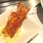 ニューオークラ - 丁寧に焼かれた海老の頭は、丸かじりOK！