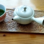 にちげつ - 蒸し製玉緑茶、嬉野　佐賀(￥600)。何杯でもいただけます！