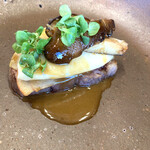 eos - 高知四万十ポーク、秋陽リンゴ、カマンベール