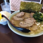 ラーメンショップ - チャーシューメンと小ライス