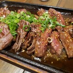 パシオン・エ・ナチュール - 牛ハラミの鉄板ステーキ