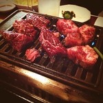 ホルモン・焼肉 キムチ - 北海道 3日目 夕飯
                                道産子美女3名とぽち夫で焼肉
                                v('ω'*v)ﾋﾟｰｽﾋﾟｰｽ(v*'ω')v
                                楽しかったなぁ(￣m￣* )ﾑﾌｯ♪
                                