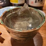居酒屋 ヨーテル - 幻の青酎はロックで。