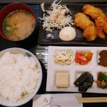 Yano - 令和4年11月 ランチタイム
                      カキフライ定食 850円