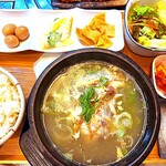 韓国料理 ホンデポチャ - 半鶏湯定食