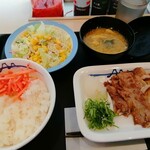 Matsuya - 牛焼肉定食　690円