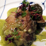 ステーキ懐石都 春日 - 活き鮑のステーキ　ブールブランソース
      
