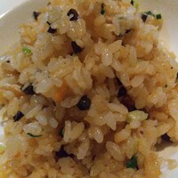 中国飯店 富麗華 - トリュフと上海蟹味噌の炒飯(*ﾟ∀ﾟ人ﾟ∀ﾟ*)♪