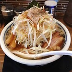安部製麺所 - 料理写真:特中華そば　８８０円