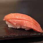 すし大 - 中トロと大トロの間