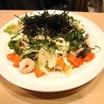 Gasuto - ねばとろサラダうどん 879円