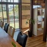 cafe koco - カウンターでも、ゆっくり過ごせる