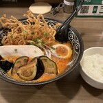 カレーヌードルファクトリー - 