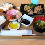 食堂 海トごはん - 組み合わせ定食二品 チキン南蛮と茄子と豚肉の味噌炒め 1580円