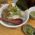 Chuukasoba Hanzawa - ・限定 牡蠣出汁ラーメン(塩) 1300円