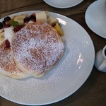 ｶﾌｪﾃﾞﾙｿﾙ●ﾌﾚｯｼｭﾌﾙｰﾂとﾍﾞﾘｰのふわふわﾊﾟﾝｹｰｷ