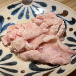 焼肉ホルモン ちゅらロース - クツベラ(豚喉軟骨)ハーフ385円