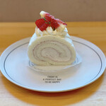 BIJOURIE - ロールケーキ＠もっちりとした米粉生地に練乳クリームをロール