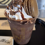 マクドナルド 19号神屋公園前店 - 期間限定のGODIVAチョコフラッペ