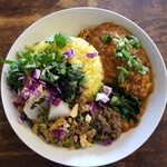 週休5日 - ２種のっけカレー