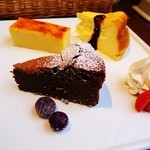 カフェ　ピド - ケーキ盛り合わせ