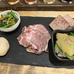 Yokosuka Biru - 横須賀ビールビアフライトセットの食べ物